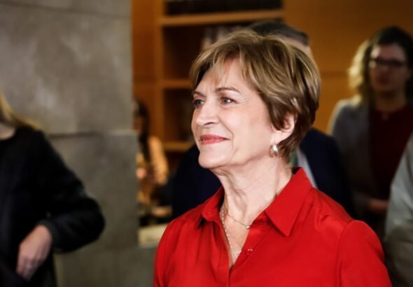 Matthei valora decisión de Cámara de visar informe que cuestiona acuerdo Codelco-SQM: “No debió realizarse entre cuatro paredes”