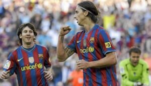 “Juega con estatuas, no con compañeros”, apoyó un ex compañero a Messi